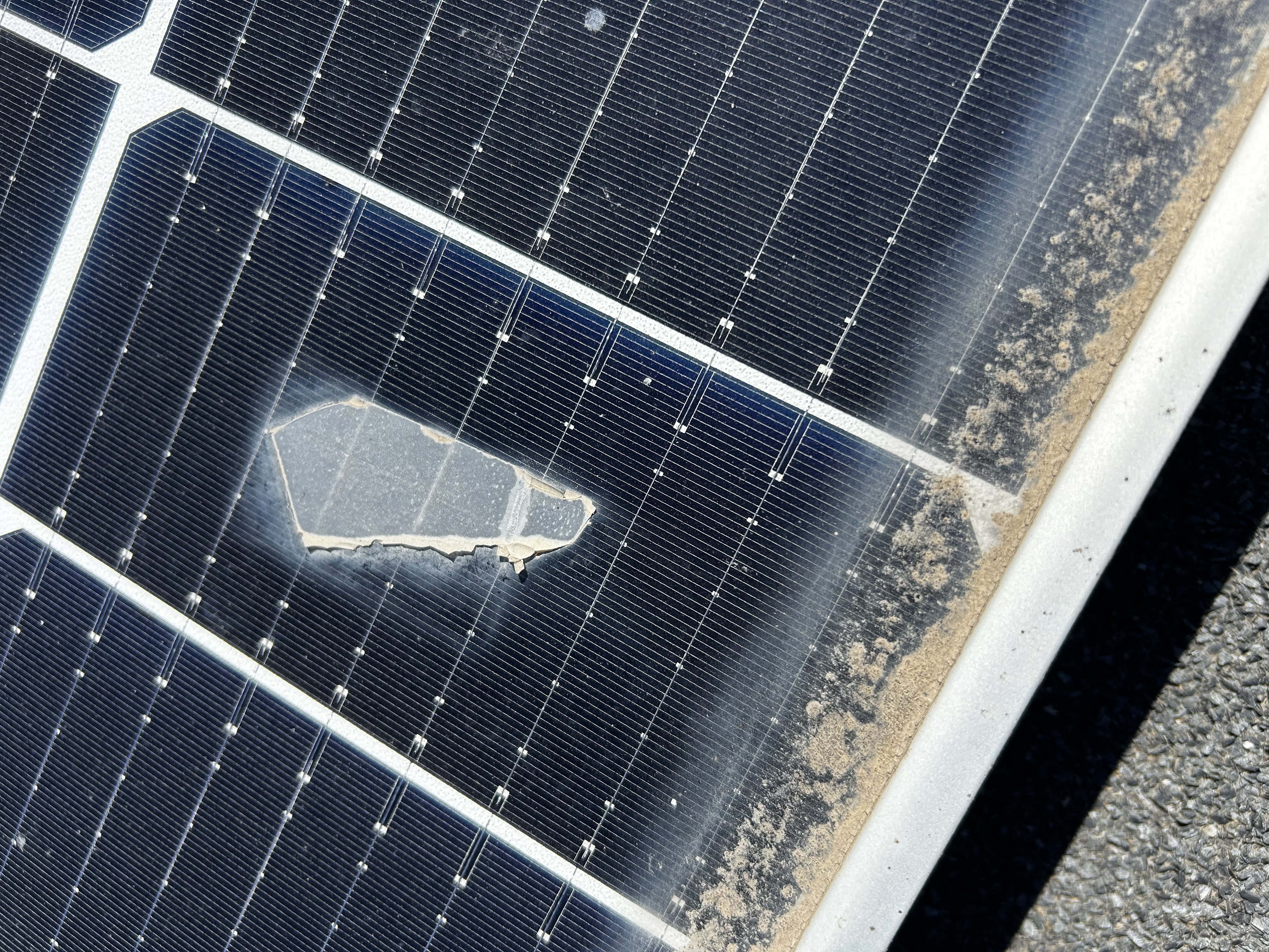 Резултат от професионално почистване на соларни панели